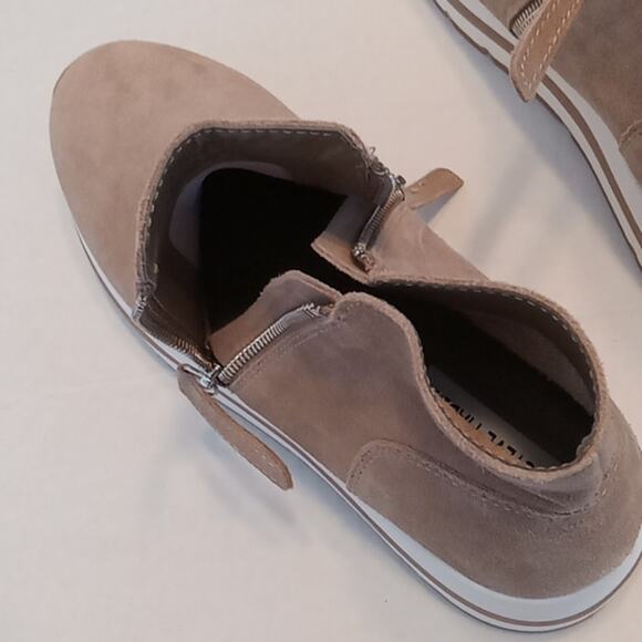 NWOT Steve Madden Women's Size 8.5 Glided Unit Platform High-Top Sneaker. - Picture 8 of 8